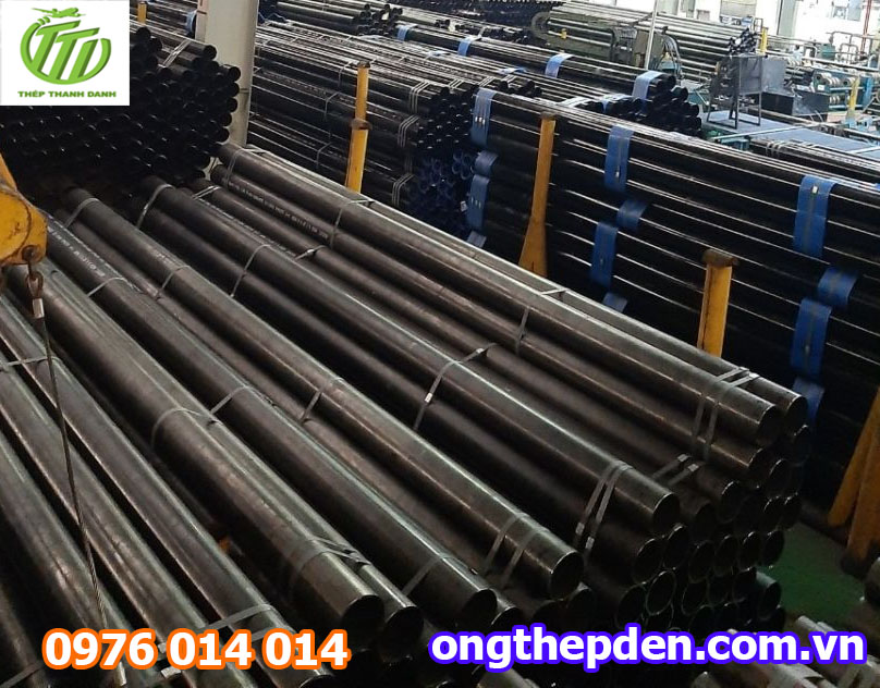 Ống thép đen dùng ngoài trời được không? Giải đáp chi tiết từ chuyên gia